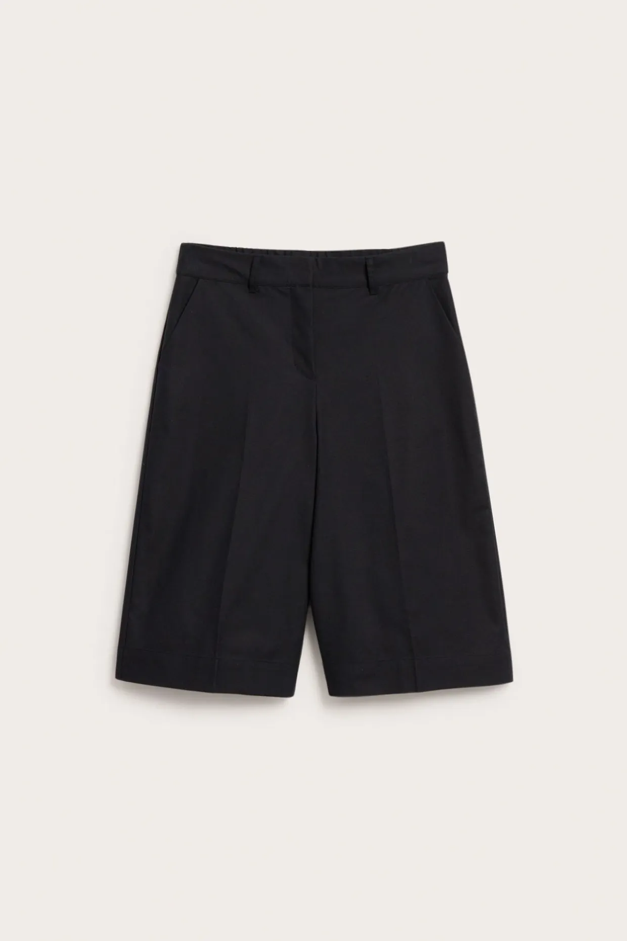 Bermudashortsit puuvillasekoitteesta
