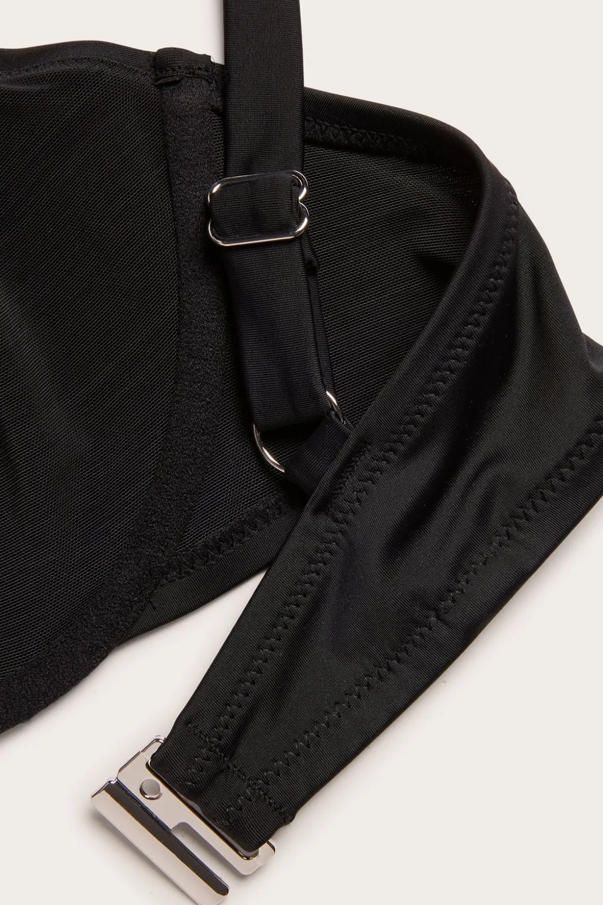 Bikiniyläosa, jossa on solmusomiste | Musta | Naiset | Kappahl