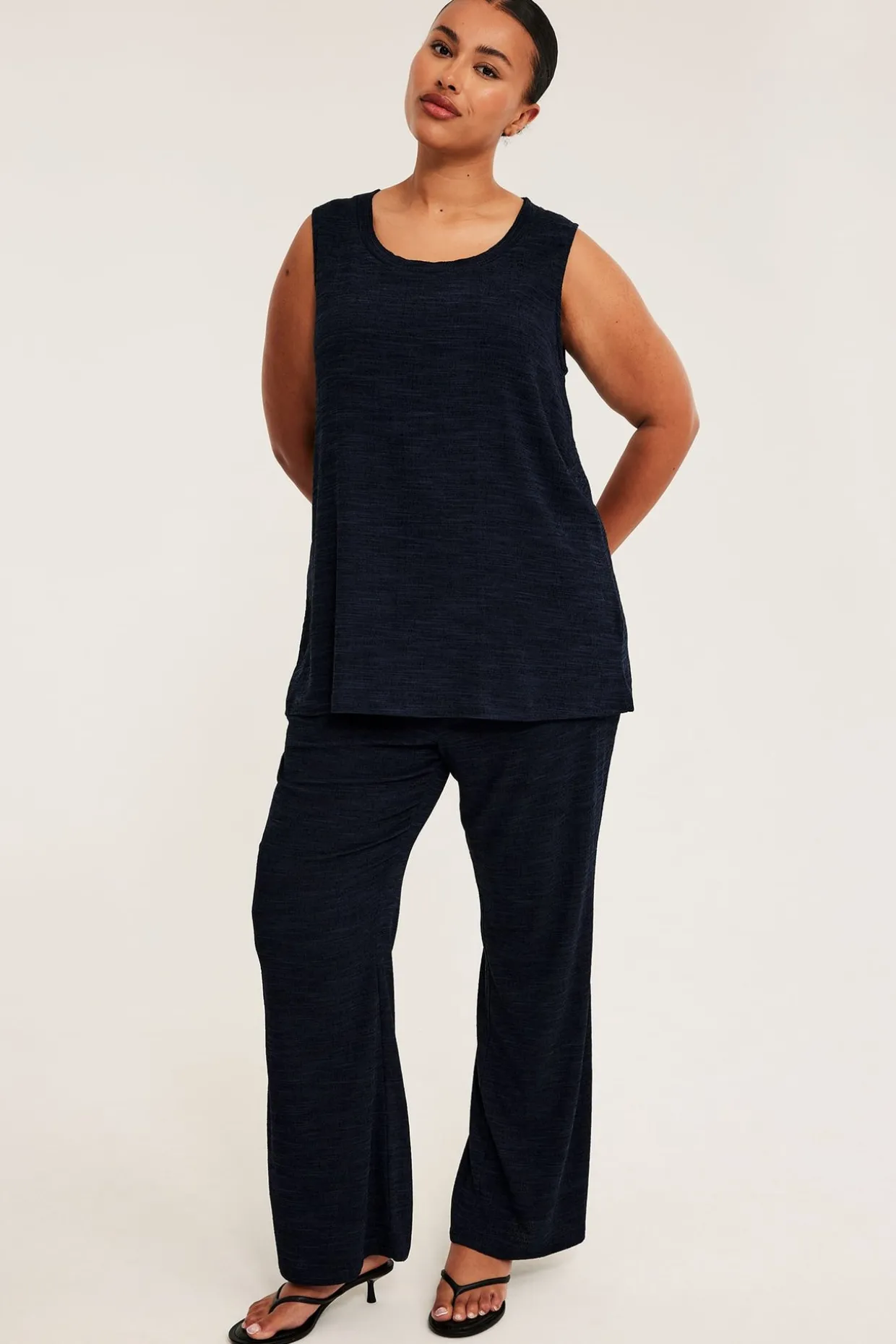 Bootcut-malliset pull-on-housut | Tummansininen | Naiset | Kappahl