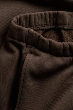 Collegehousut barrel fit | Tummanruskea | Naiset | Kappahl