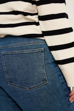 Embracing jeans high waist | Denim | Naiset | Kappahl