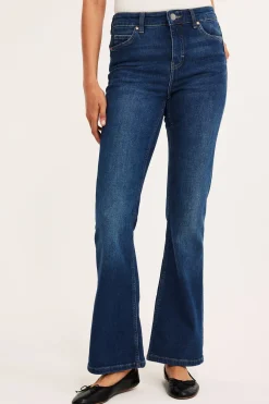 Flare jeans regular waist | Tumma denim | Naiset | Kappahl