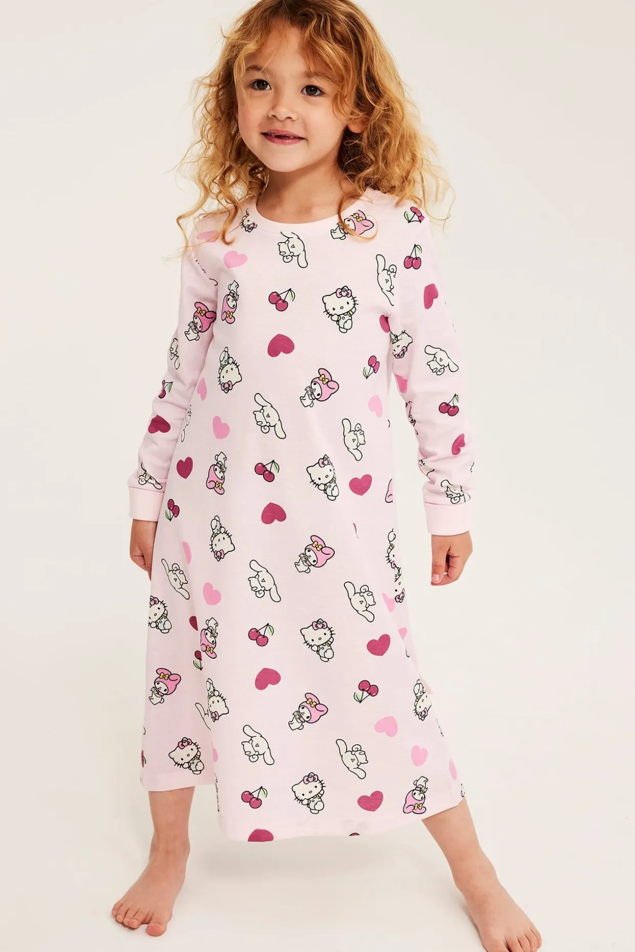 Hello Kitty -kuvioinen puuvillatrikoota oleva yöpaita | Pinkki | Lapset | Kappahl