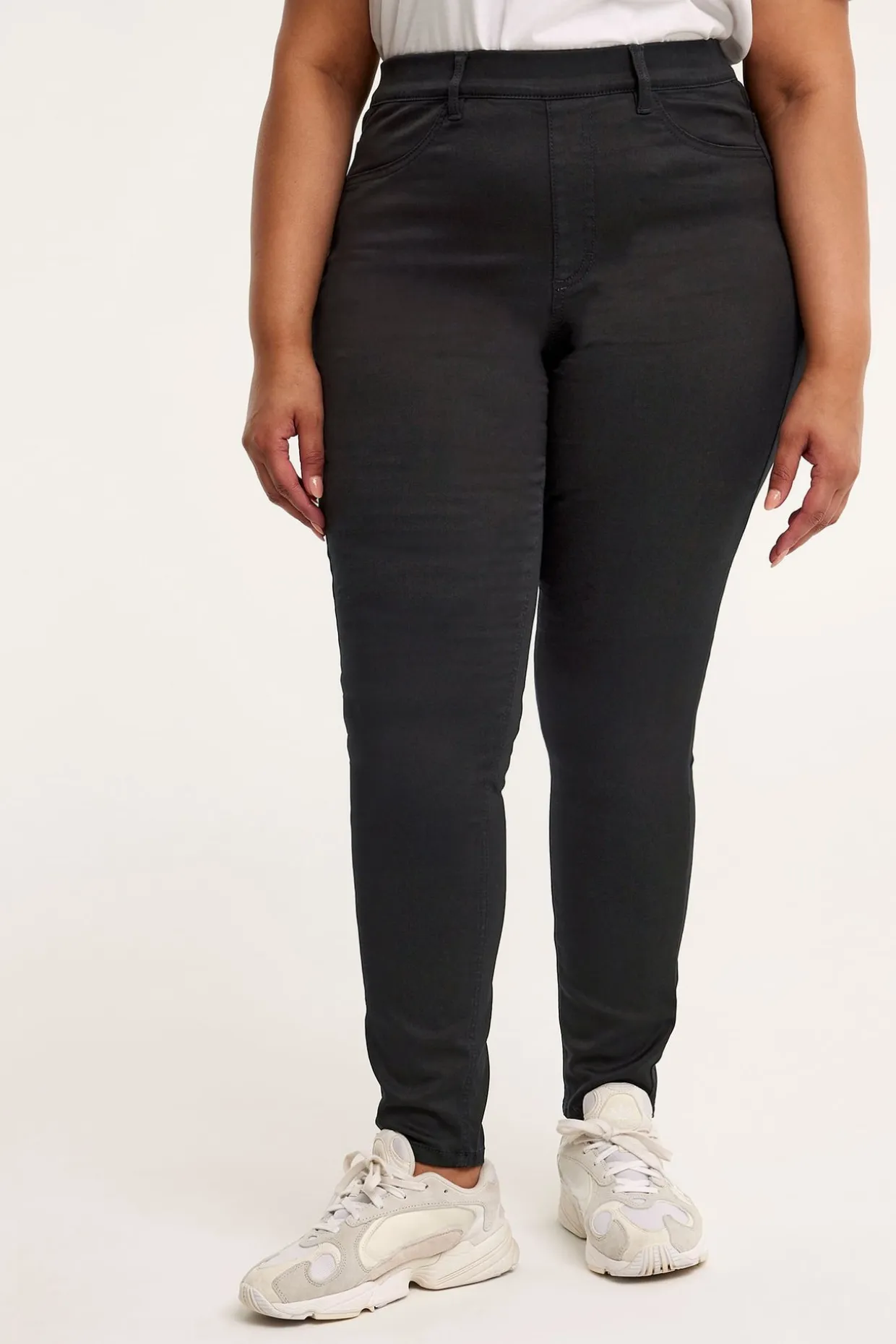 Jeggings mid waist | Musta | Naiset | Kappahl