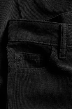Kick flare -vakosamettihousut | Musta | Naiset | Kappahl