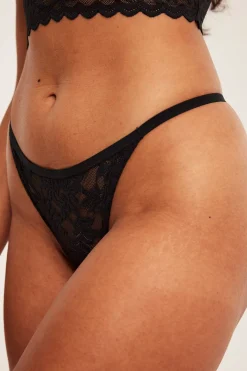 3 kpl:n pakkaus pitsistringejä | Musta | Naiset | Kappahl
