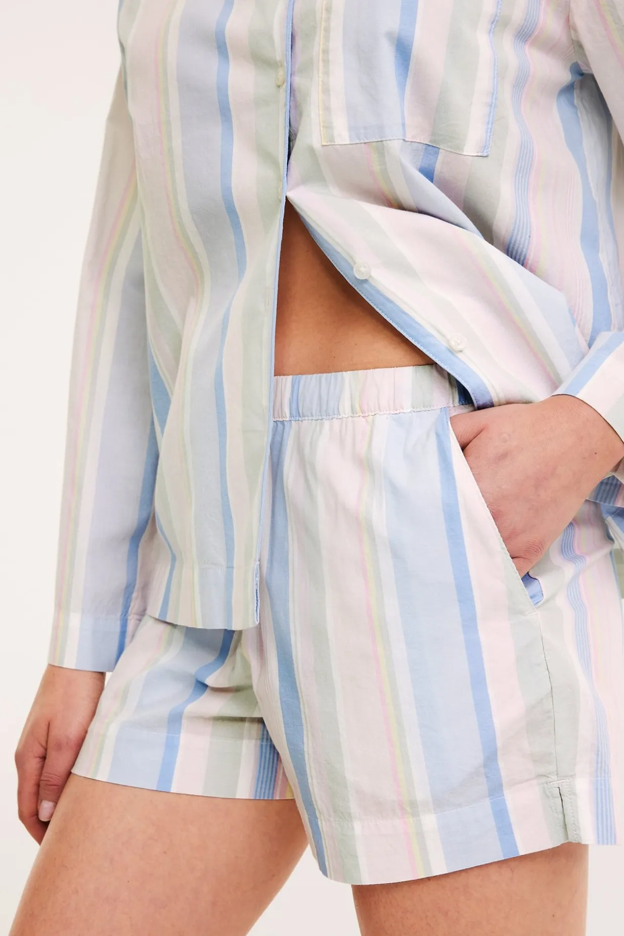 Kudottua puuvillaa olevat pyjamashortsit