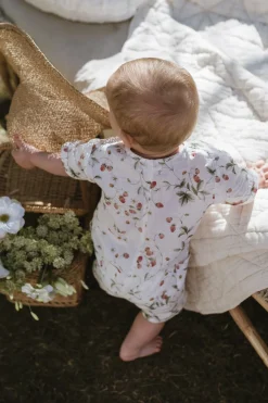 Kudottu potkupuku, jossa on mansikkakuvio | Luonnonvalkoinen | Vauvat | Newbie