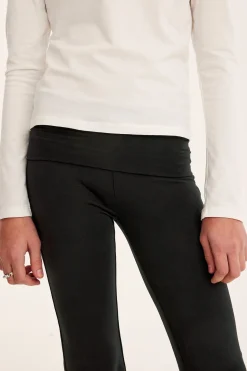 Lahkeista levenevät leggingsit | Musta | Lapset | Kappahl