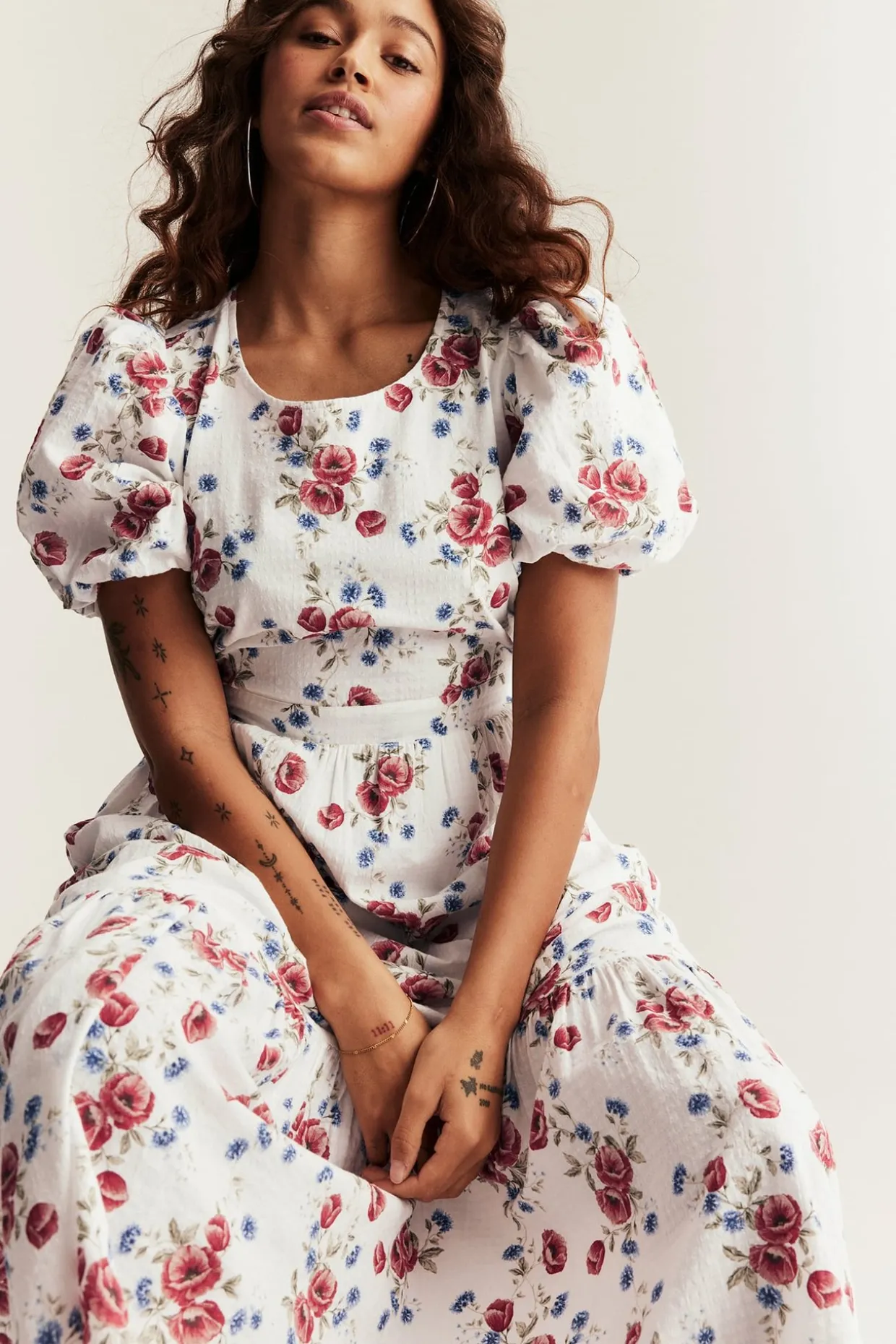 Newbie Woman -malliston kukkakuvioinen mekko | Luonnonvalkoinen | Lapset | Newbie