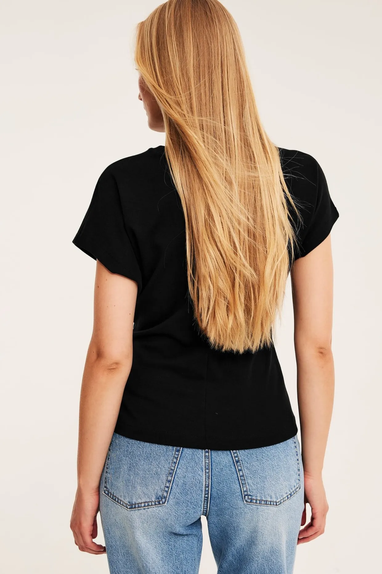 Paita solmusomisteella | Musta | Naiset | Kappahl