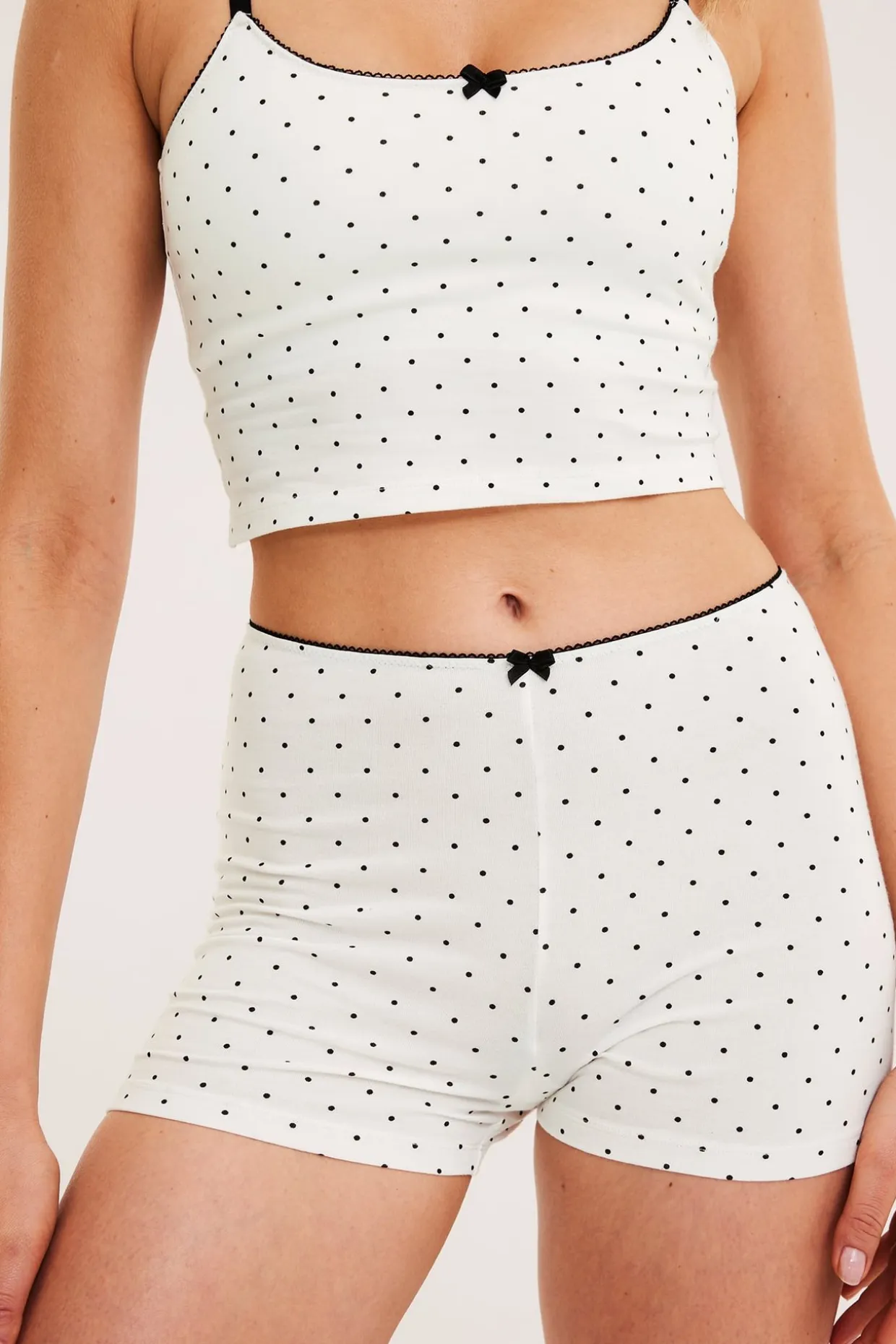 Picot-reunaiset shortsialushousut | Luonnonvalkoinen | Naiset | Kappahl