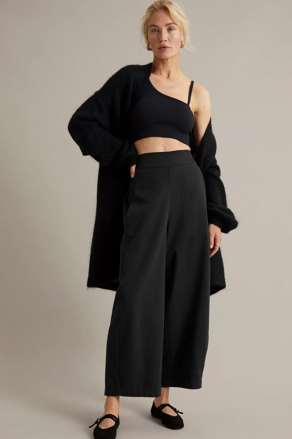 Pull on -housut barrel fit | Musta | Naiset | Kappahl