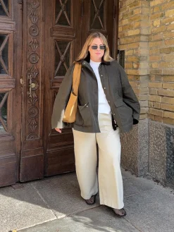 Pull on -housut barrel fit | Vaaleanbeige | Naiset | Kappahl