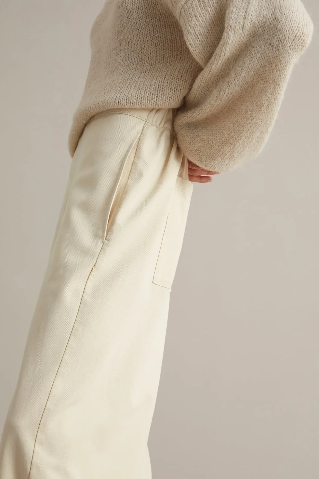 Pull on -housut barrel fit | Vaaleanbeige | Naiset | Kappahl