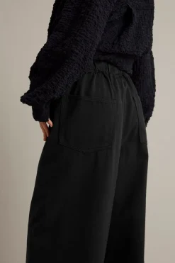 Pull-on-housut wide fit | Musta | Naiset | Kappahl