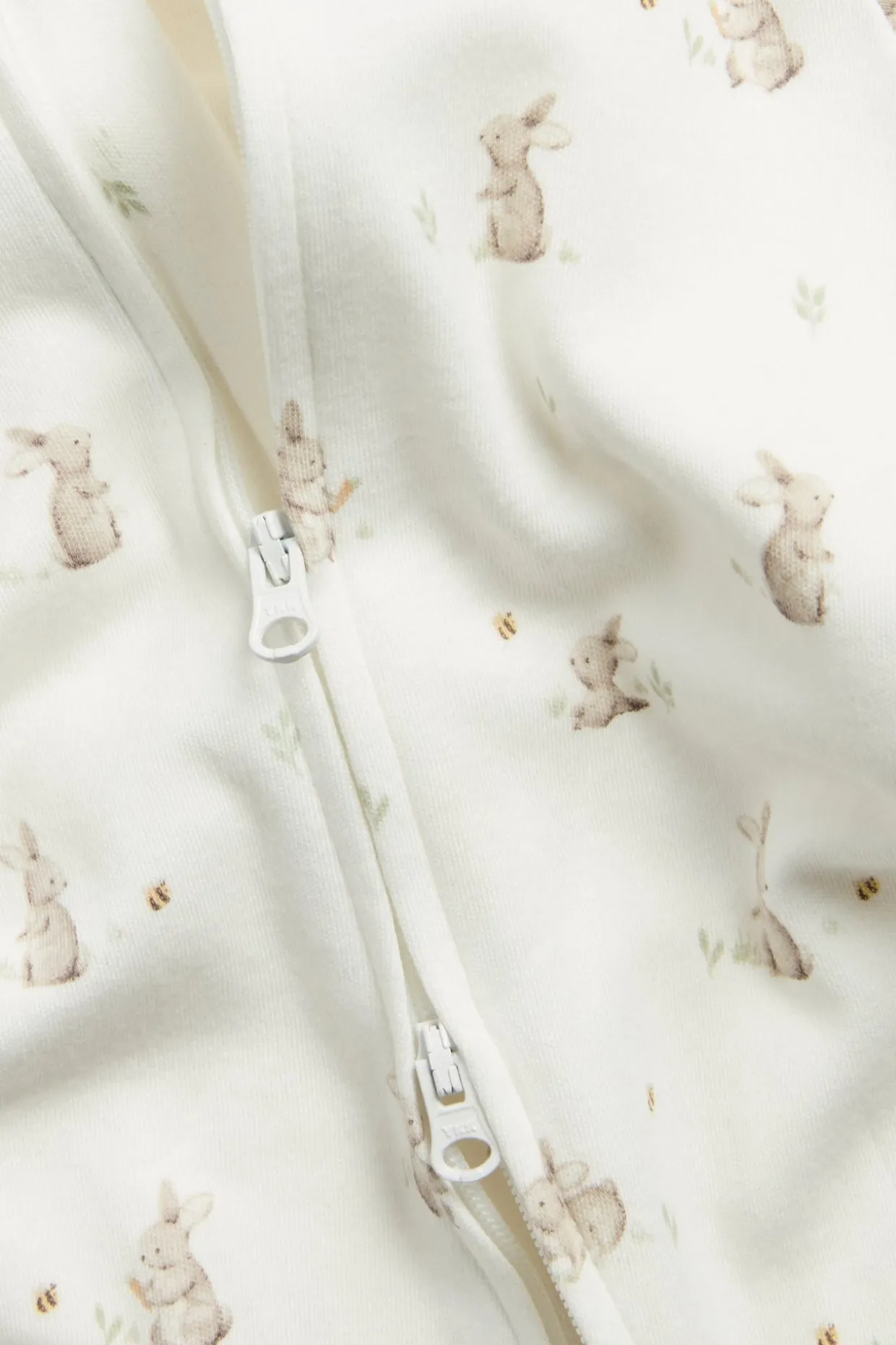 Pupukuvioinen pyjama | Luonnonvalkoinen | Vauvat | Newbie