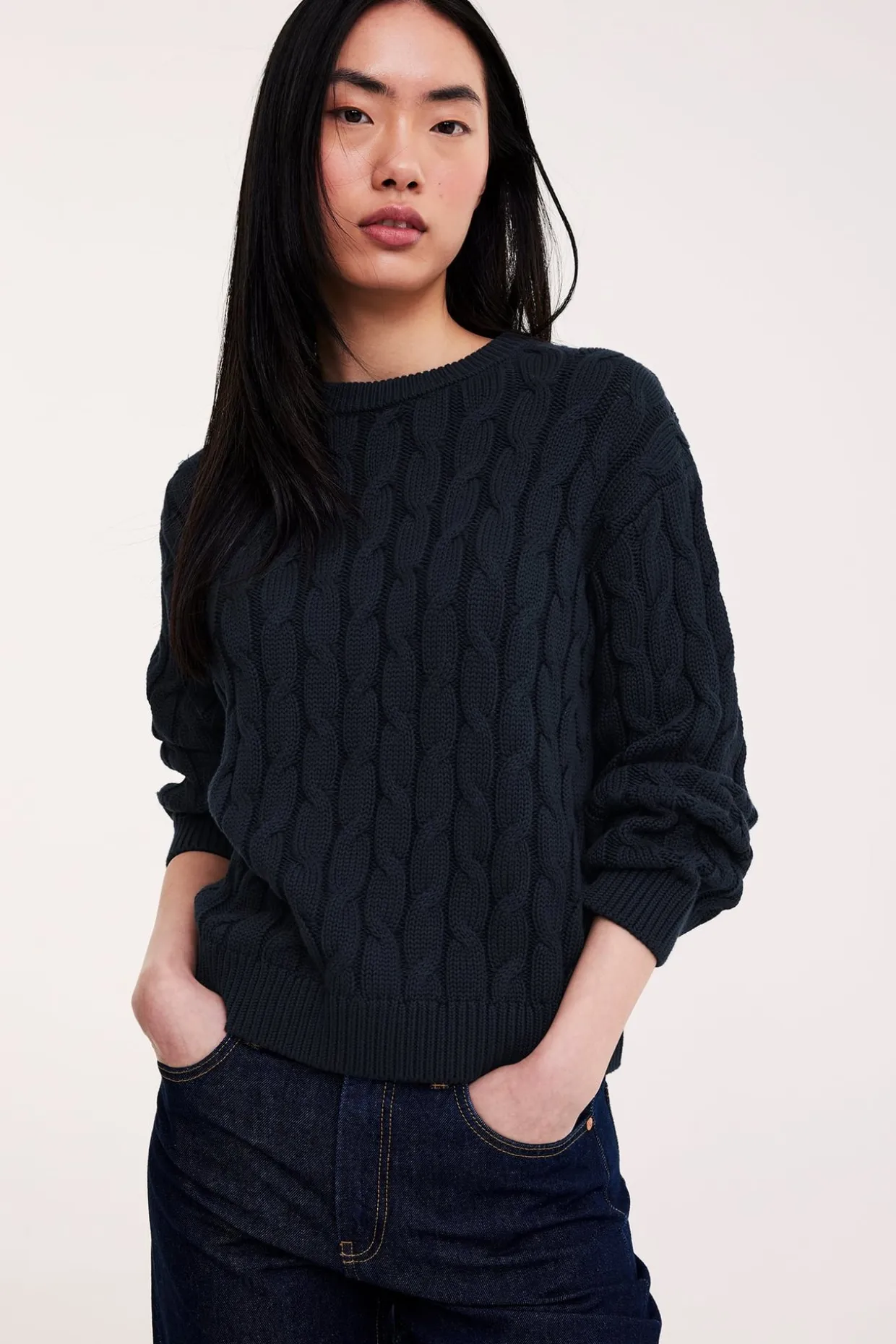 Puuvillaa oleva palmikkoneulepusero | Tummansininen | Naiset | Kappahl