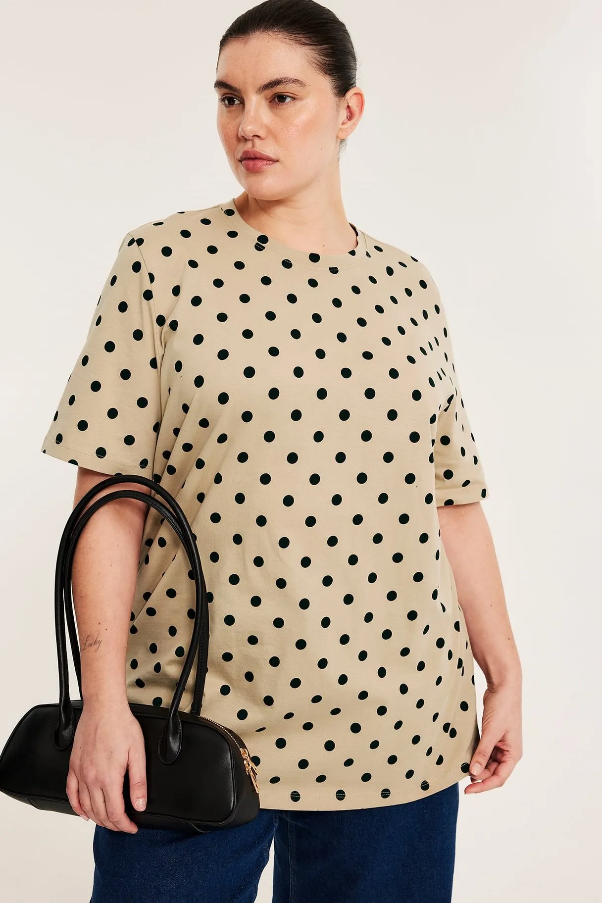 Puuvillaa oleva pistekuvioinen pitkä t-paita. | Beige | Naiset | Kappahl
