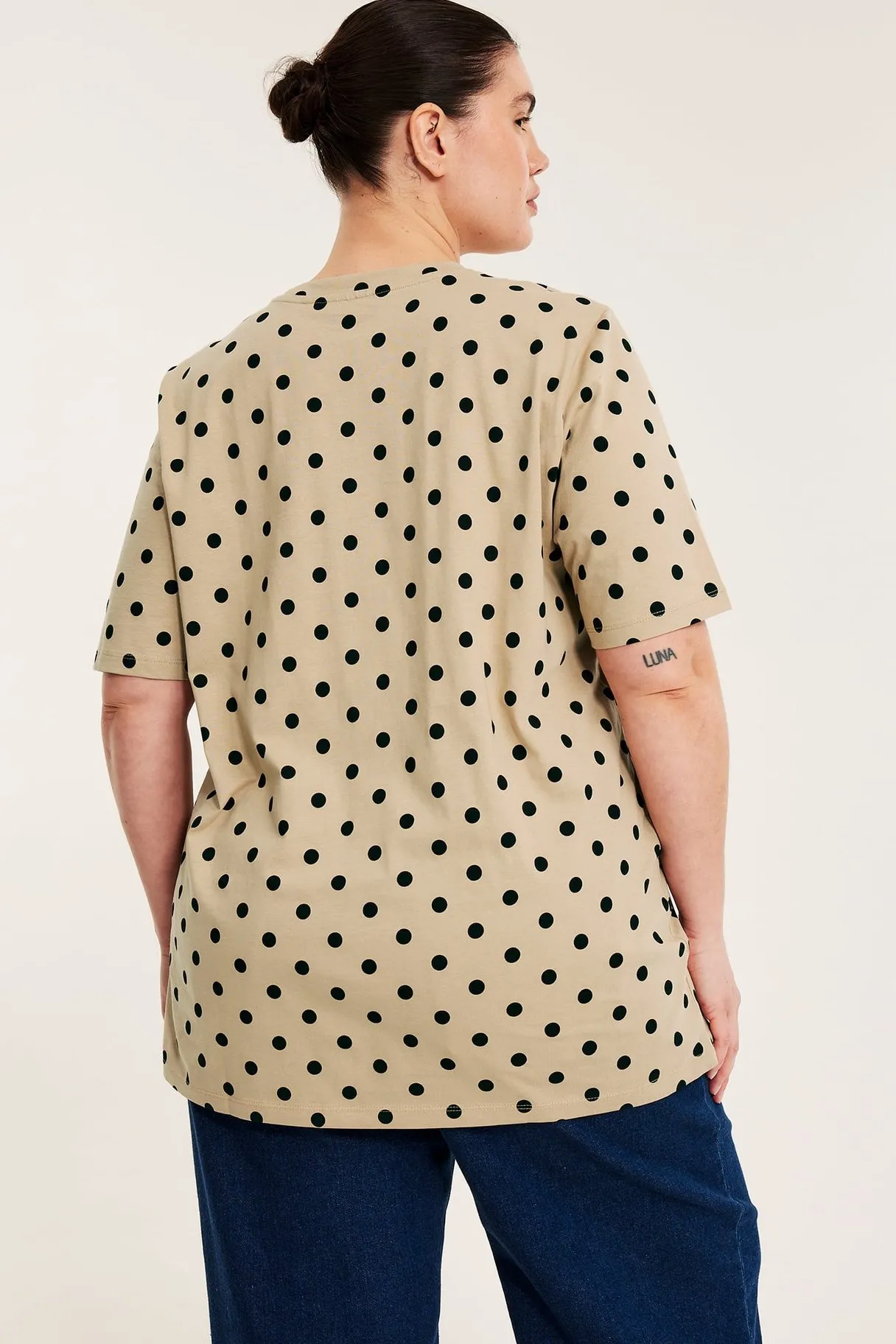 Puuvillaa oleva pistekuvioinen pitkä t-paita. | Beige | Naiset | Kappahl