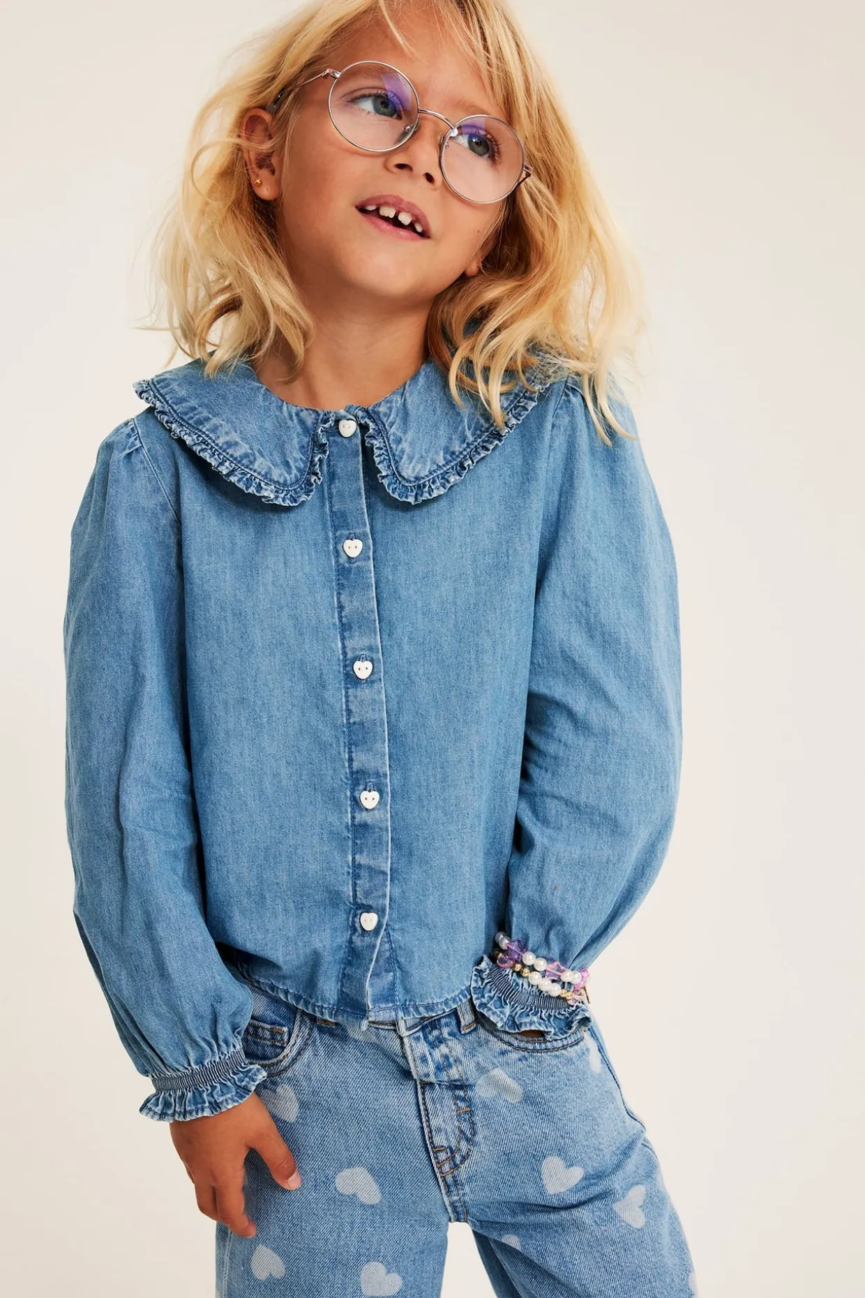 Puuvilladenimistä valmistettu paitapusero, jossa on röyhelökaulus | Denim | Lapset | Kappahl