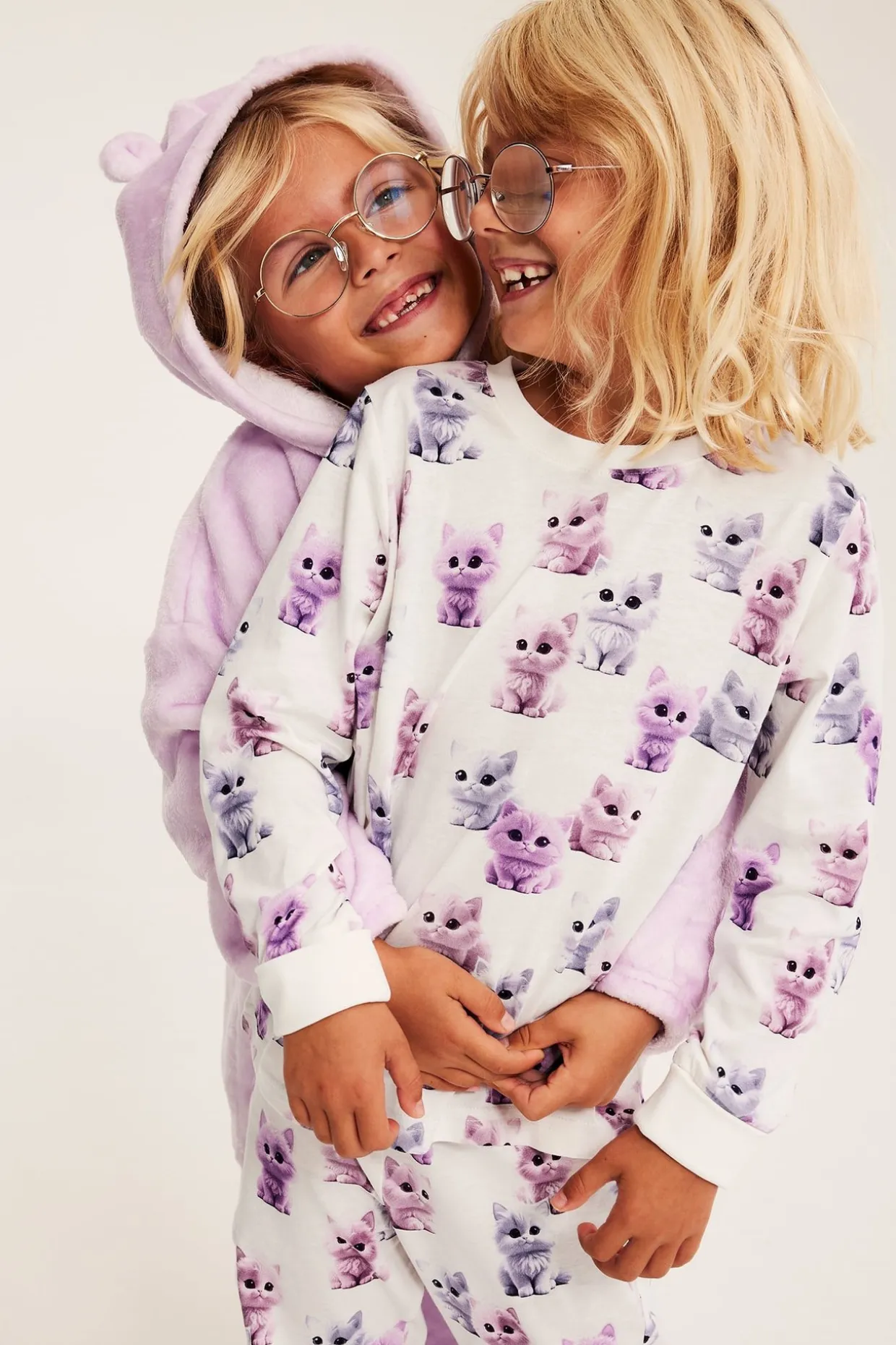 Puuvillatrikoopyjama kissakuosilla | Luonnonvalkoinen | Lapset | Kappahl