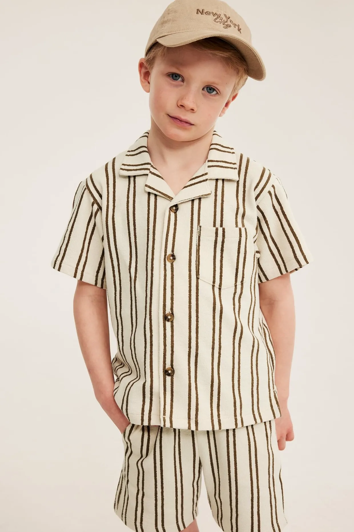 Raidalliset collegeshortsit | Vaaleanbeige | Lapset | Kappahl