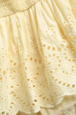 Röyhelömekko englantilaisella kirjonnalla | Vaaleankeltainen | Lapset | Kappahl