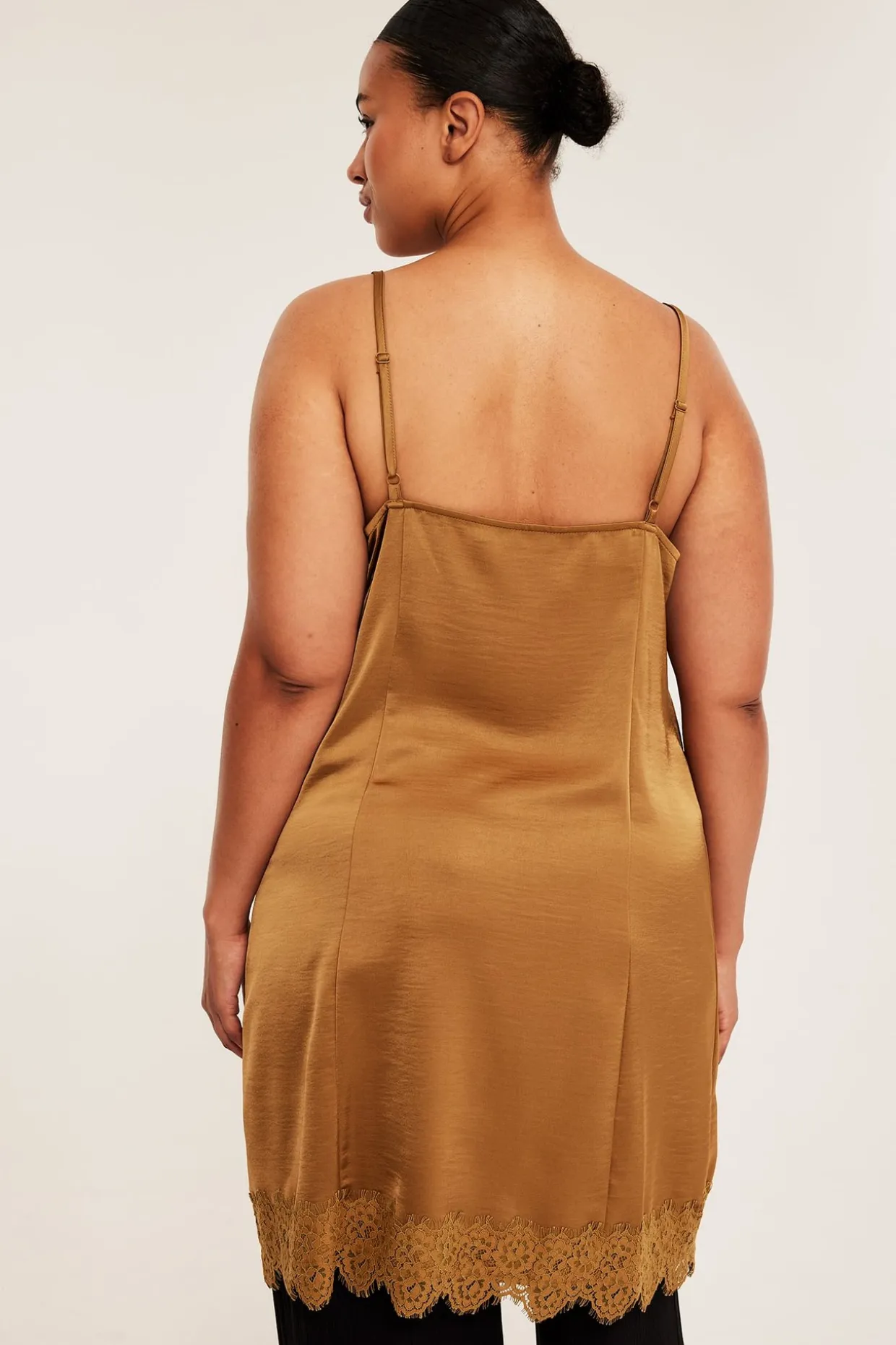 Satiinitoppi | Beige | Naiset | Kappahl