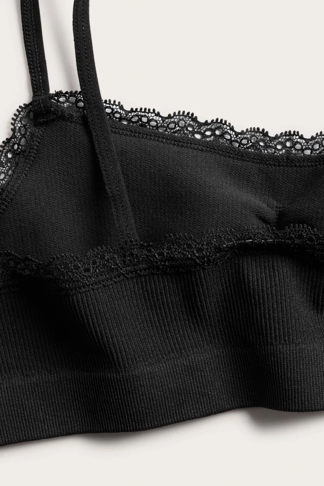 Saumaton paita, jossa pitsiä | Musta | Lapset | Kappahl