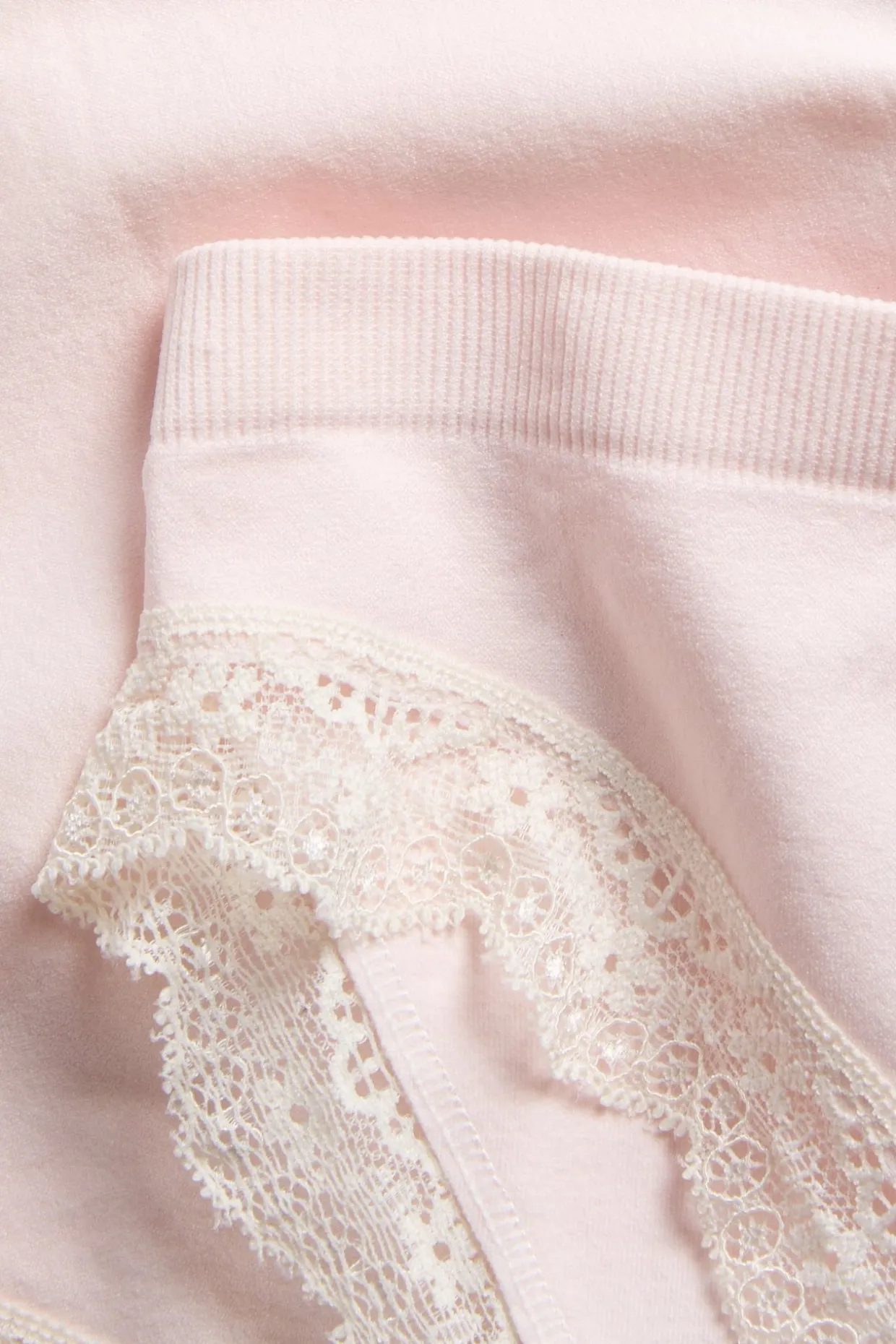Saumattomat brief-pikkuhousut pitsillä | Pinkki | Naiset | Kappahl
