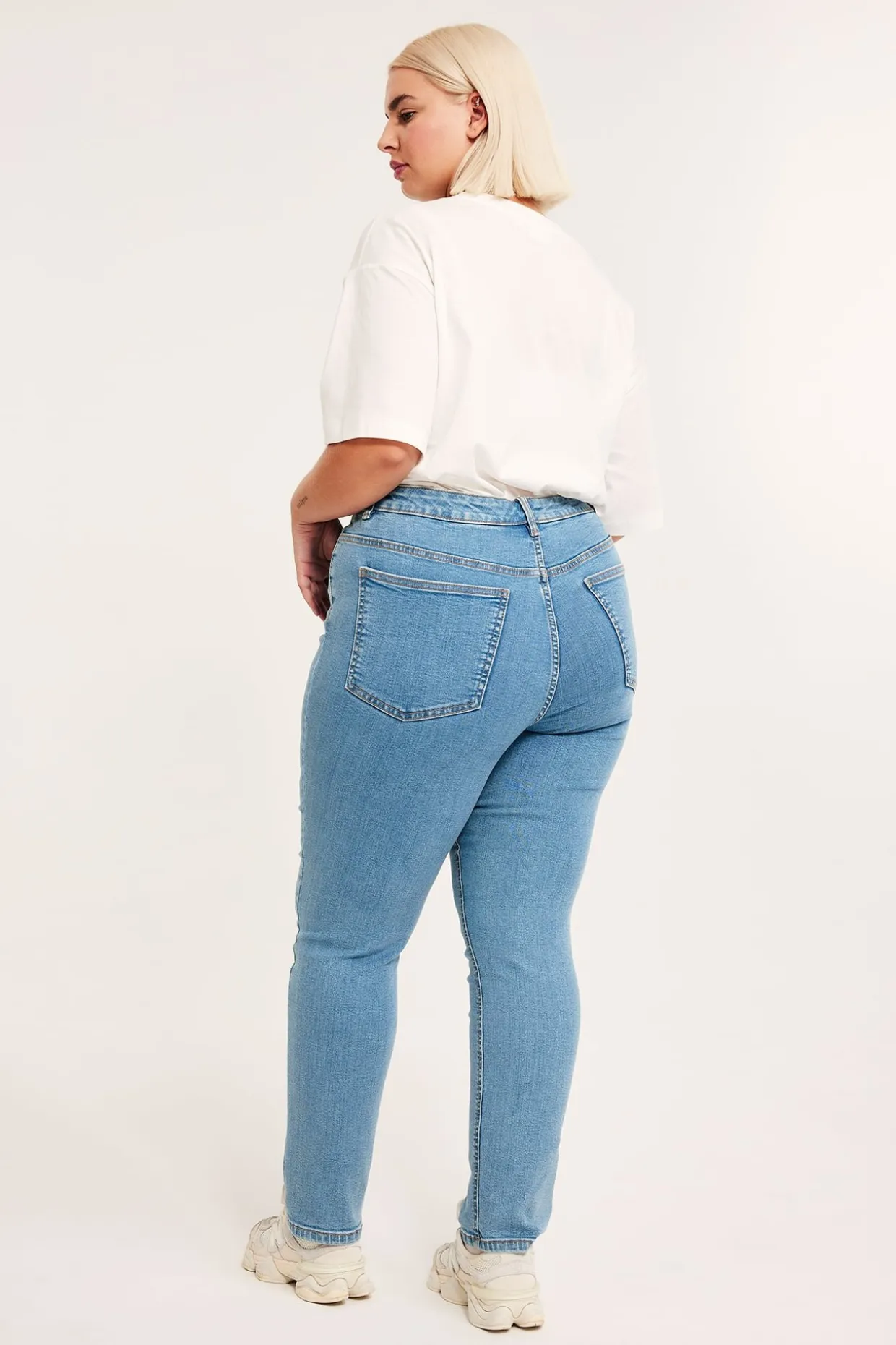 Slim Jeans High Waist | Vaalea denim | Naiset | Kappahl