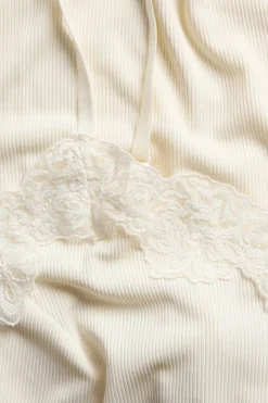 Slip-mekko, jossa on pitsiä | Luonnonvalkoinen | Naiset | Kappahl