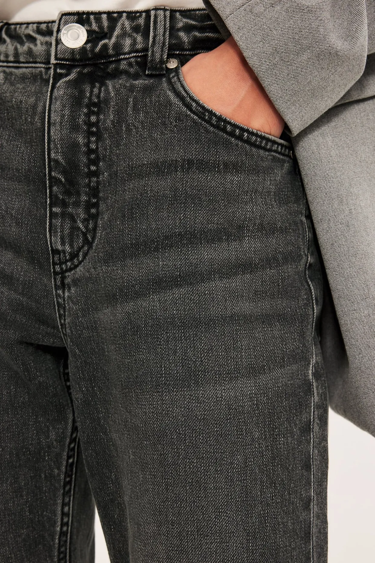 Straight jeans high waist | Musta denim | Naiset | Kappahl