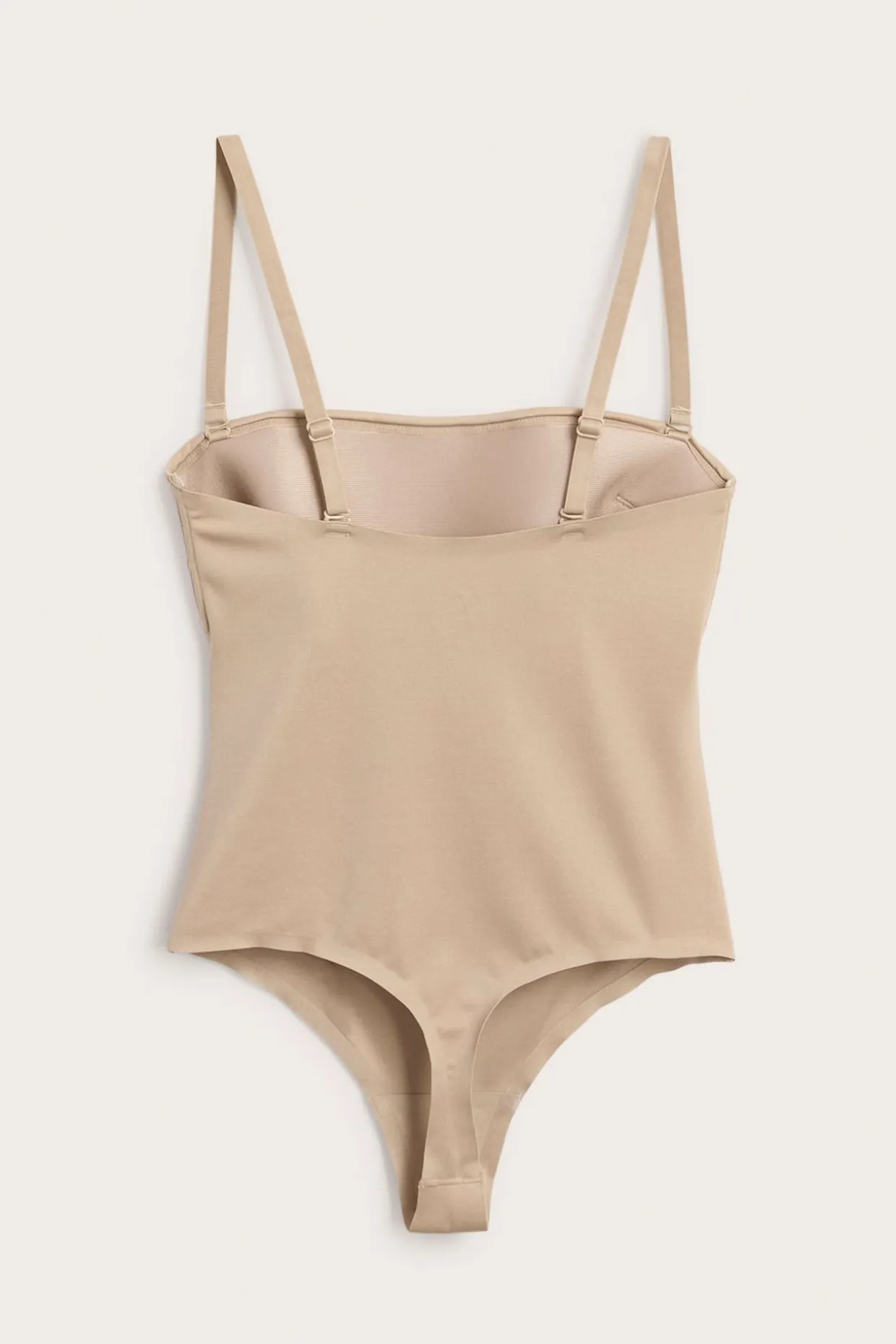 Stringbody light shape topatuilla kupeilla