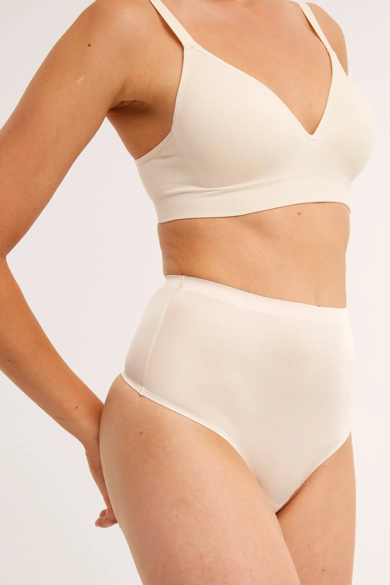 Stringit | Beige | Naiset | Kappahl