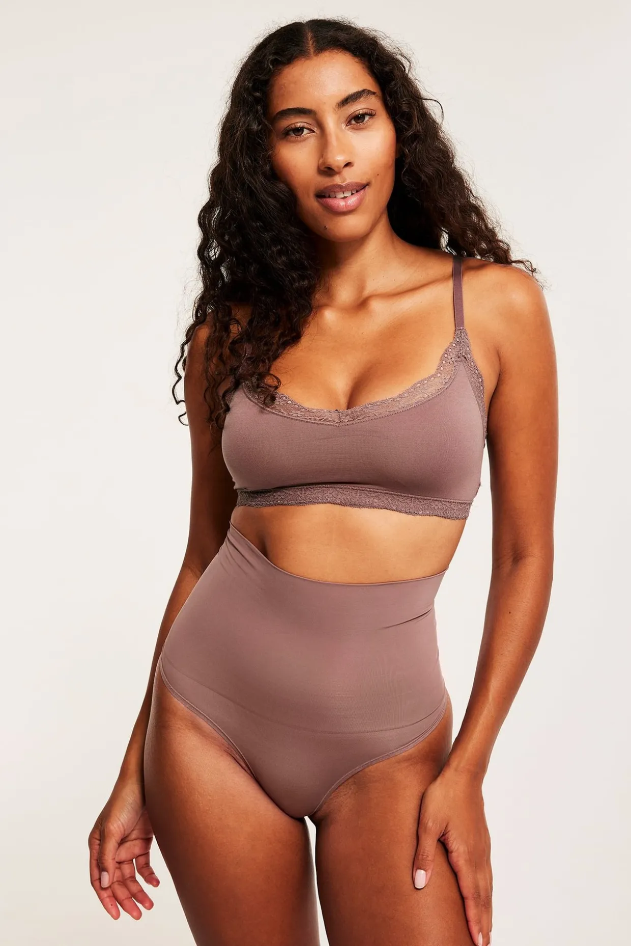 Stringit light shape | Tummanpinkki | Naiset | Kappahl
