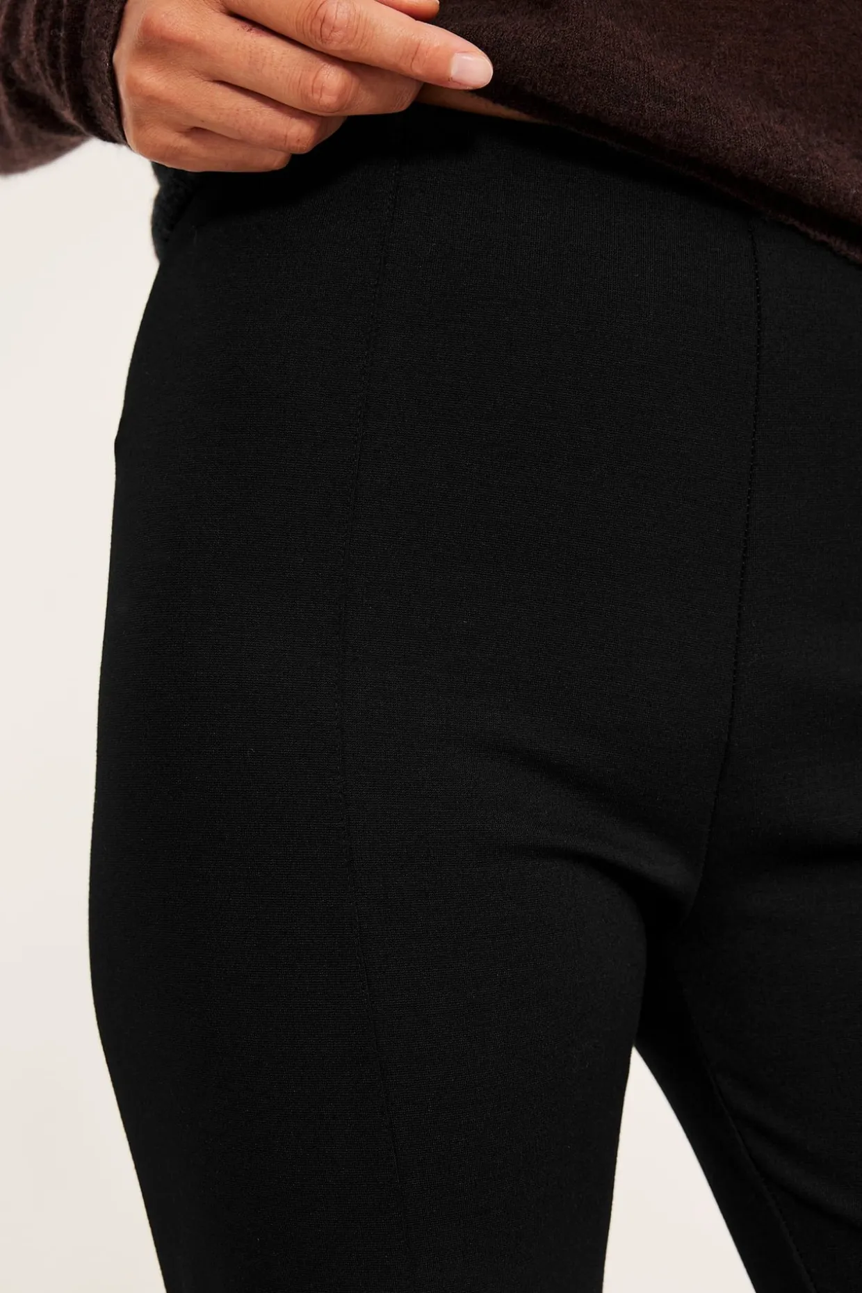 Suorat pull-on-housut