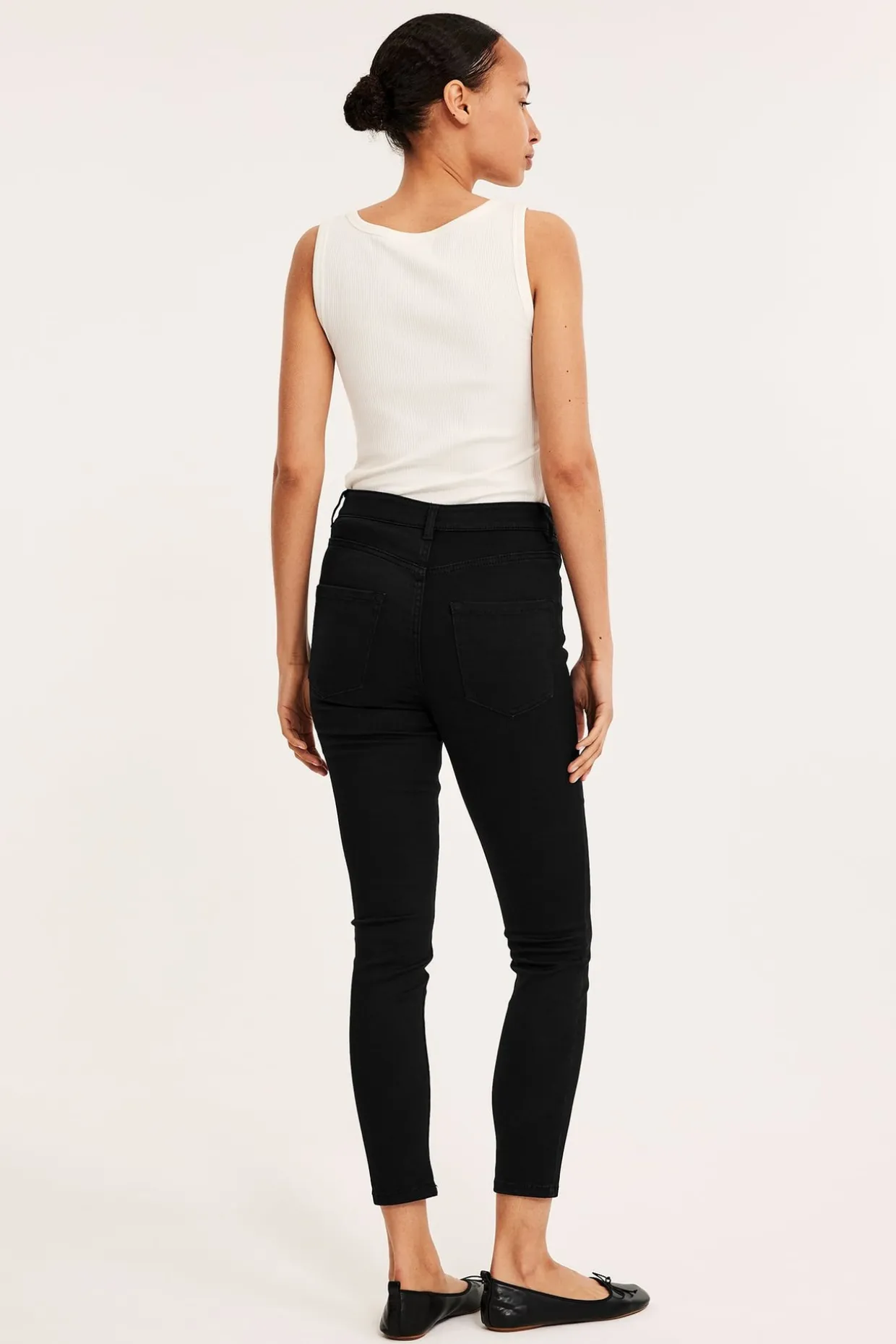 Super slim jeans short leg | Musta | Naiset | Kappahl