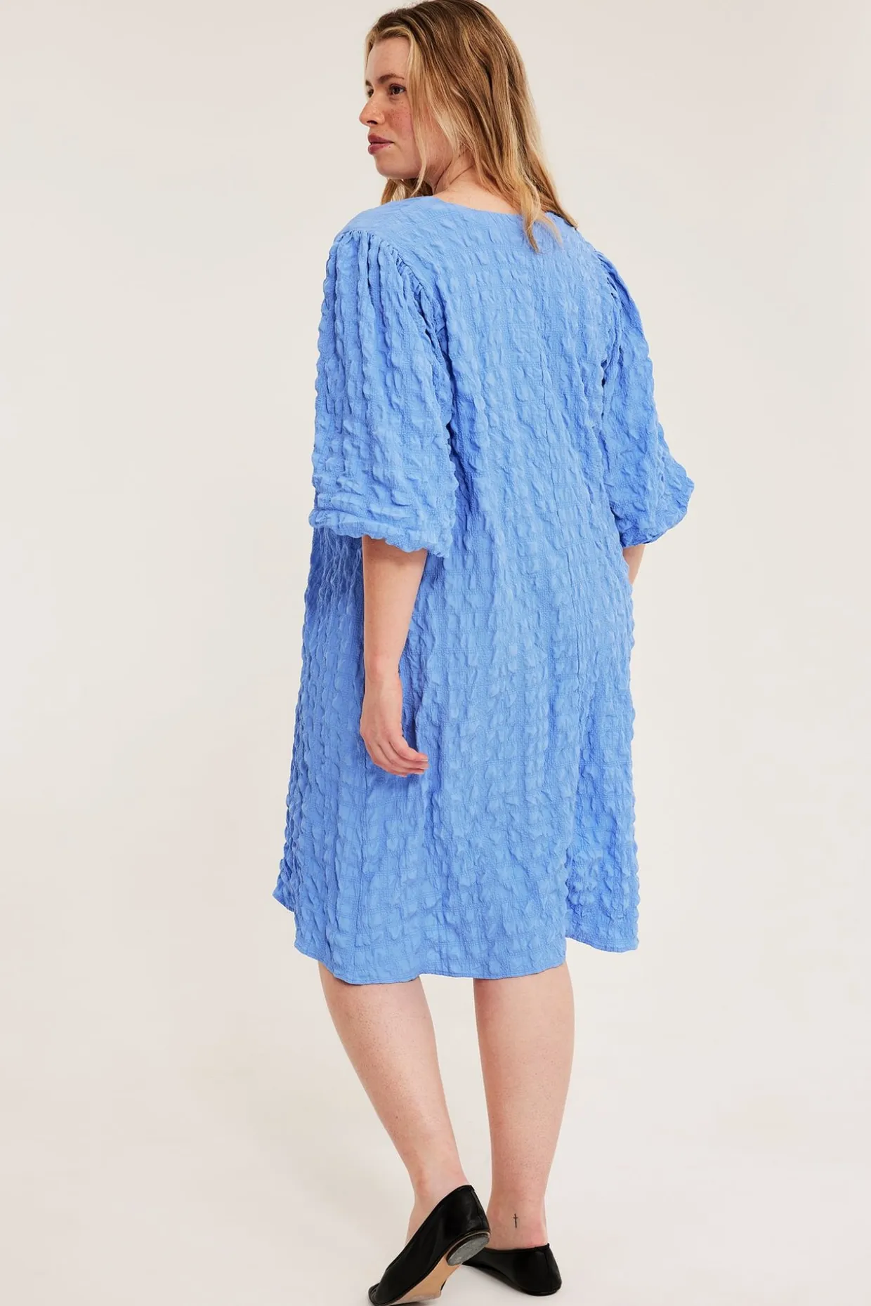Tekstuuripintainen mekko | Sininen | Naiset | Kappahl