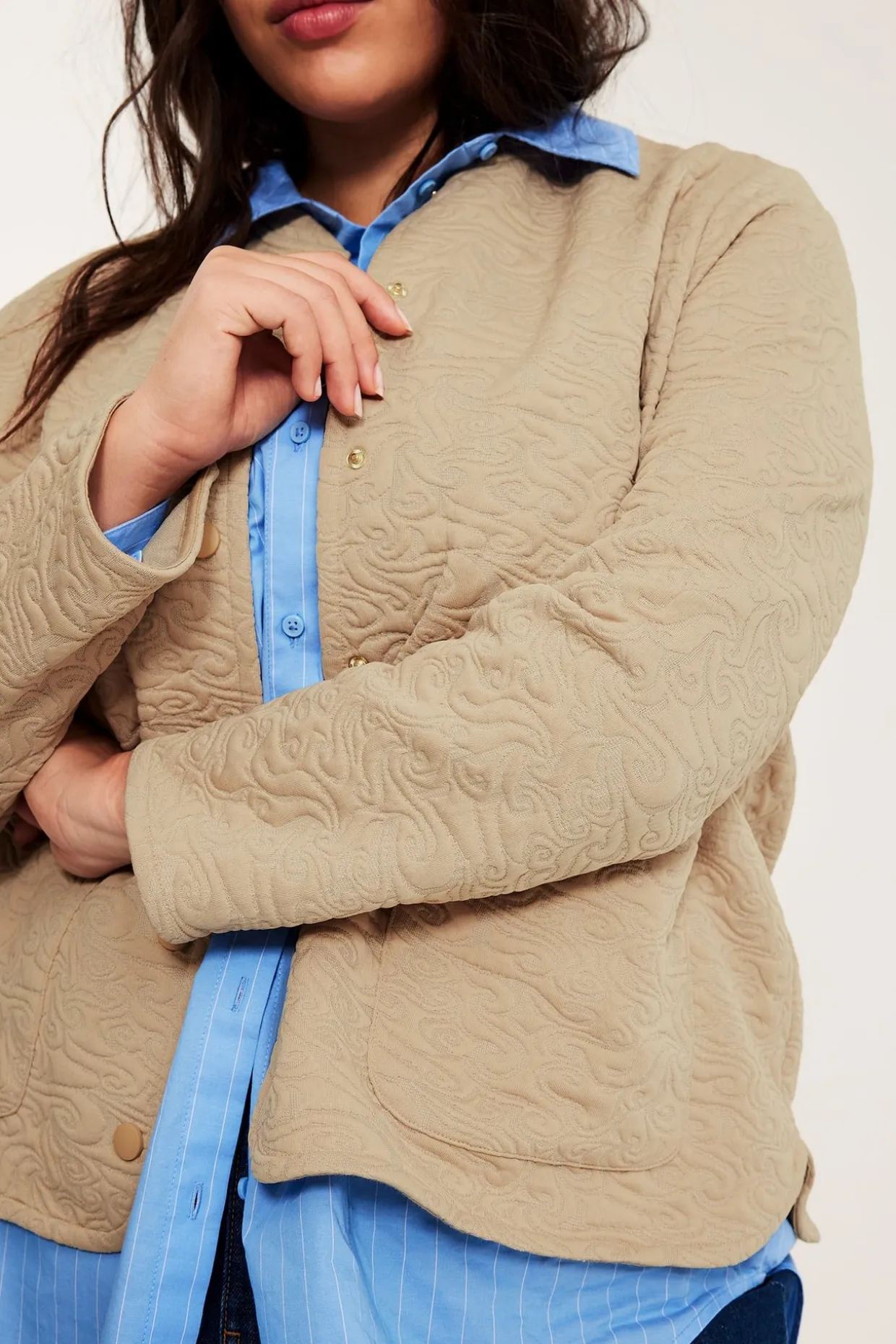 Tikattu takki, jossa napit | Beige | Naiset | Kappahl