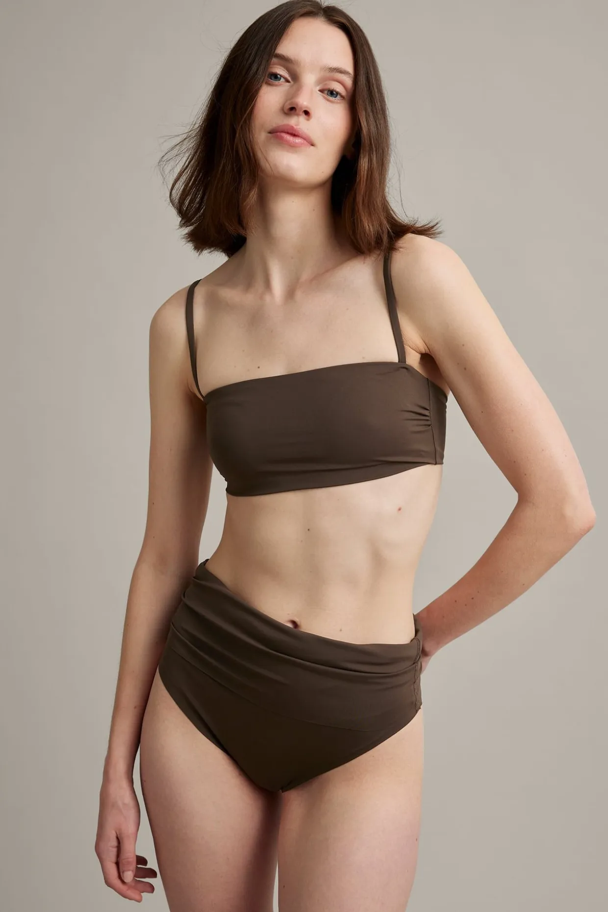 Topattu bandeau-bikiniyläosa | Tummanruskea | Naiset | Kappahl