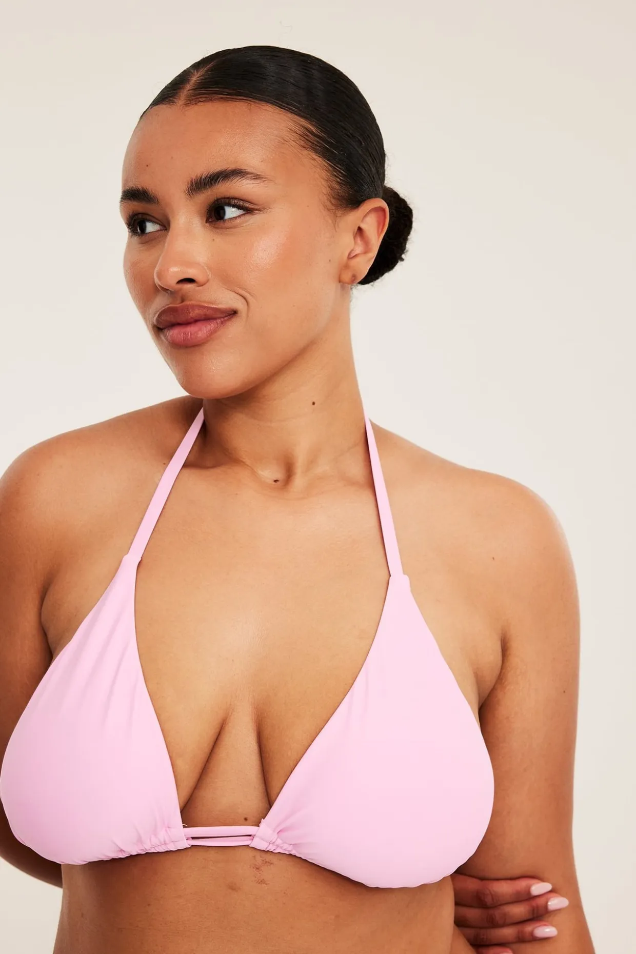 Topattu kolmiomallinen bikiniyläosa | Pinkki | Naiset | Kappahl