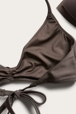 Topattu kolmiomallinen bikiniyläosa | Tummanruskea | Naiset | Kappahl