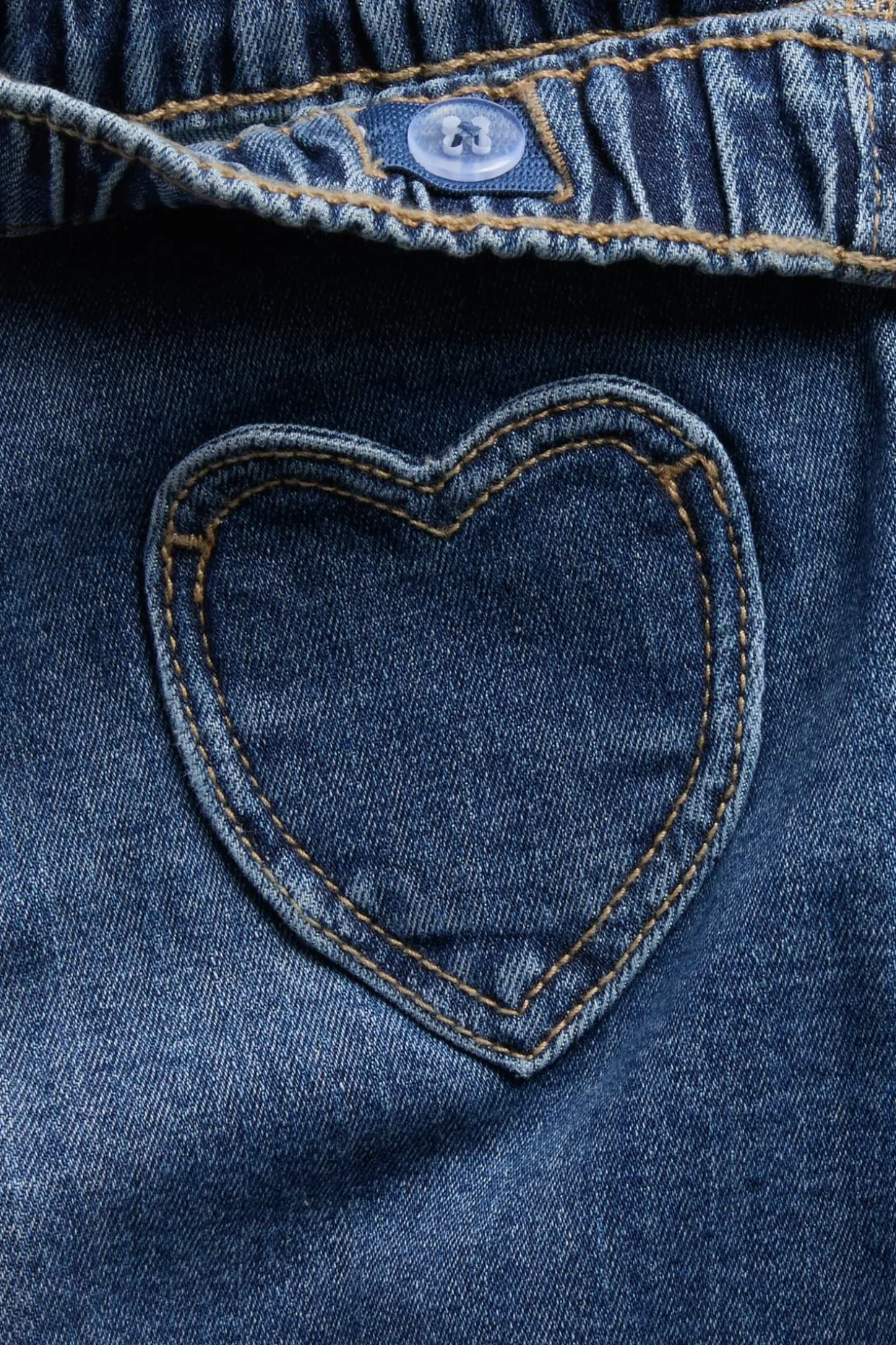Vauvojen farkut, joissa on sydämenmuotoiset taskut | Denim | Vauvat | Kappahl