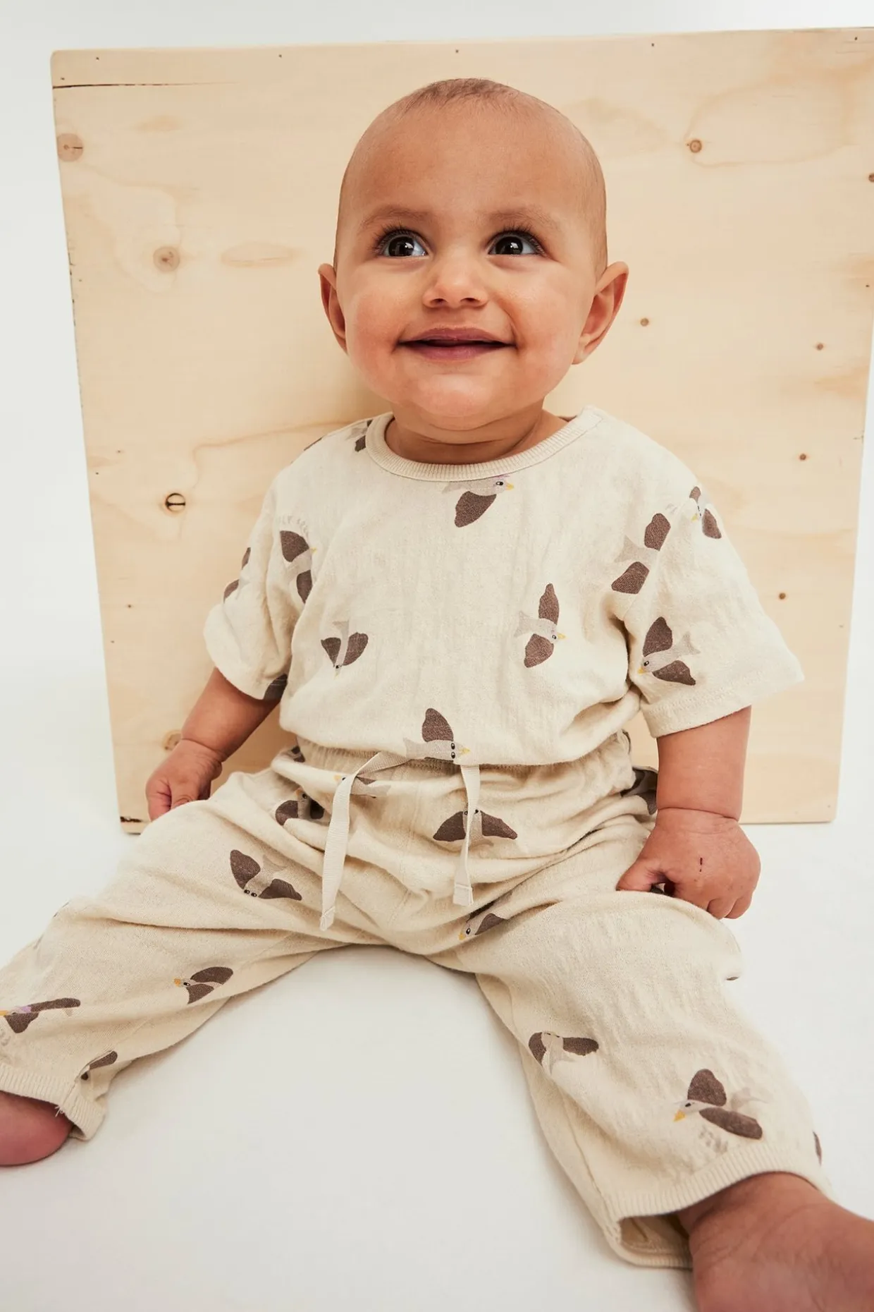 Vauvojen housut lintukuvioinnilla | Beige | Lapset | Kappahl