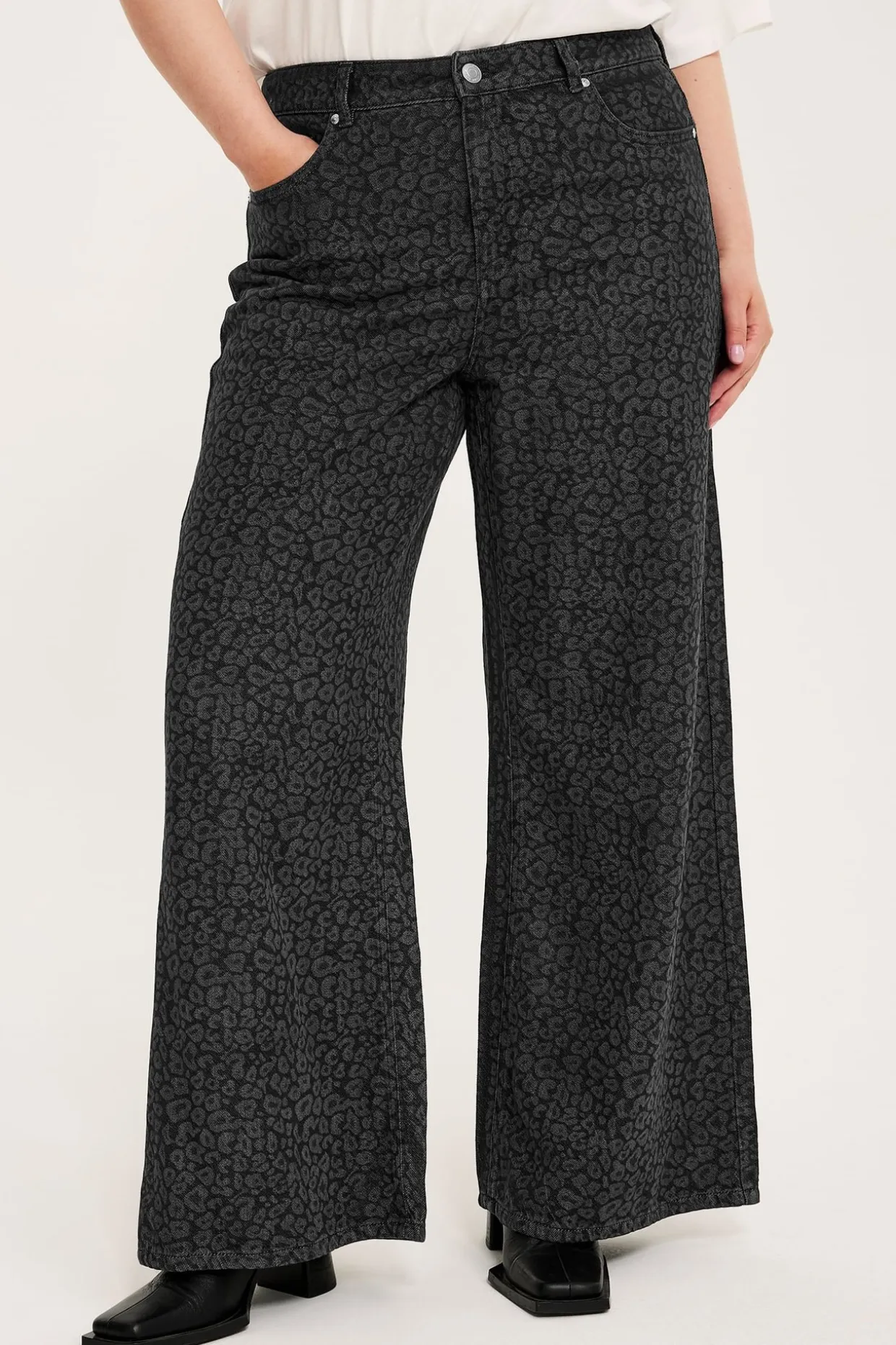 Wide jeans high waist | Harmaa | Naiset | Kappahl