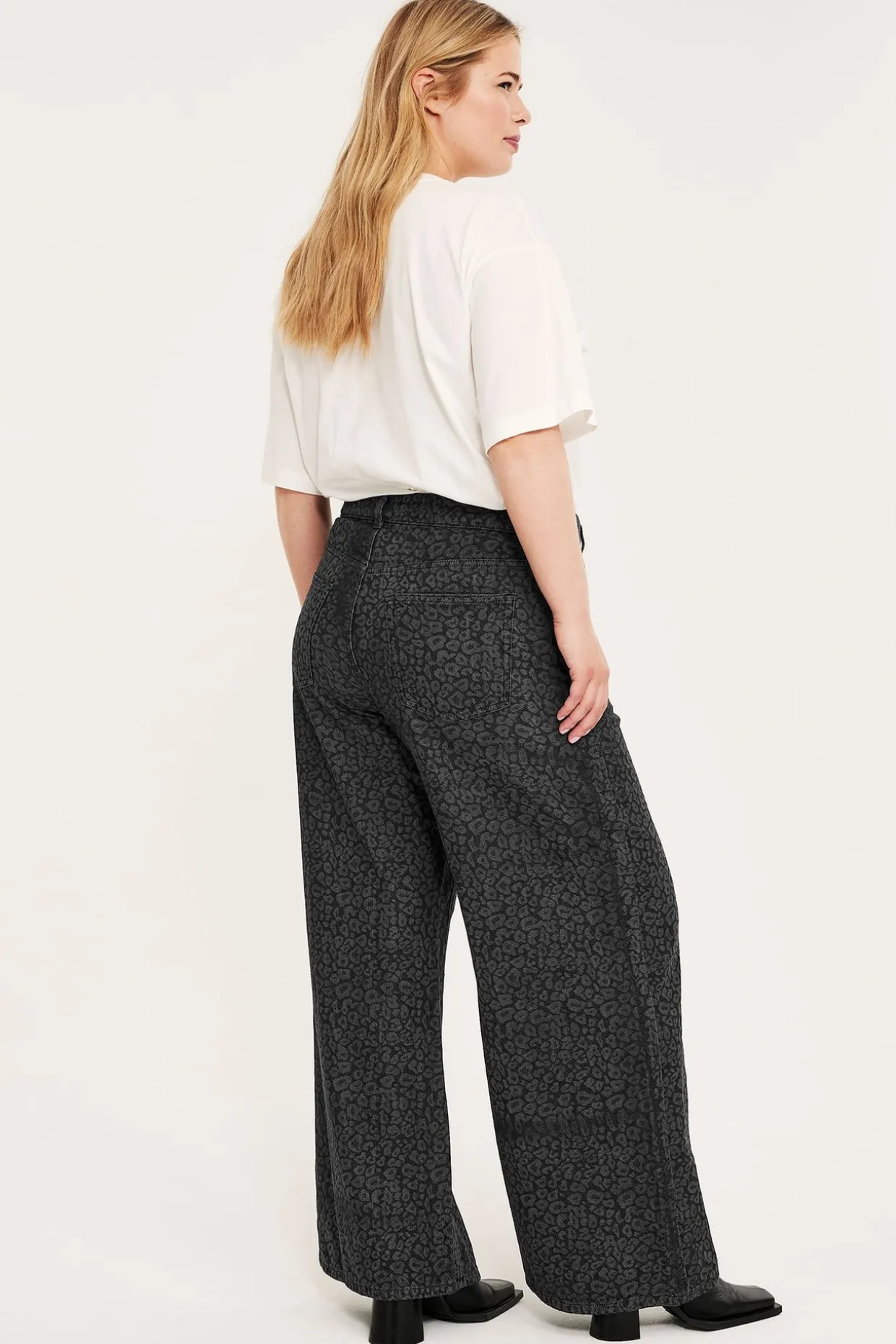 Wide jeans high waist | Harmaa | Naiset | Kappahl