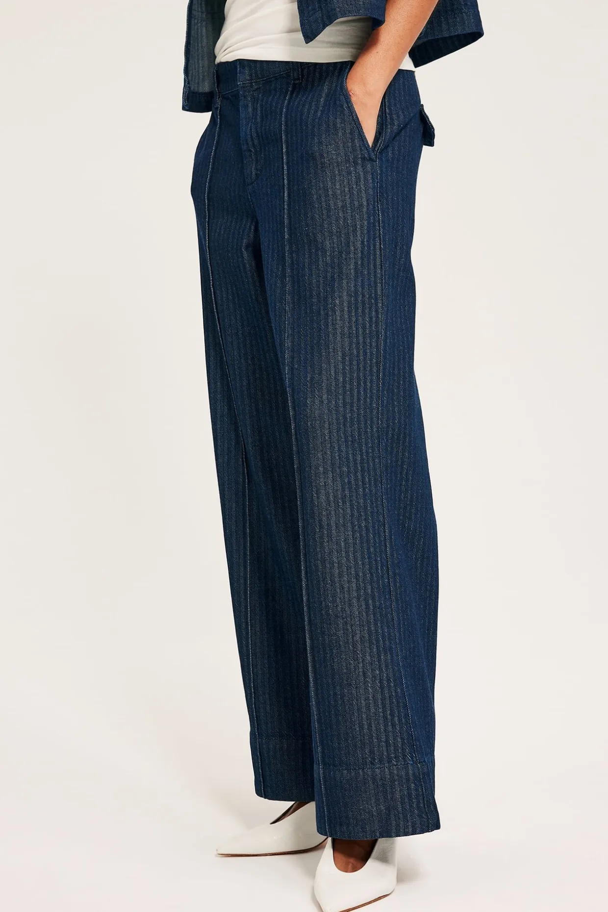 Wide jeans high waist | Tumma denim | Naiset | Kappahl