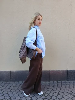 Wide jeans high waist | Tummanruskea | Naiset | Kappahl